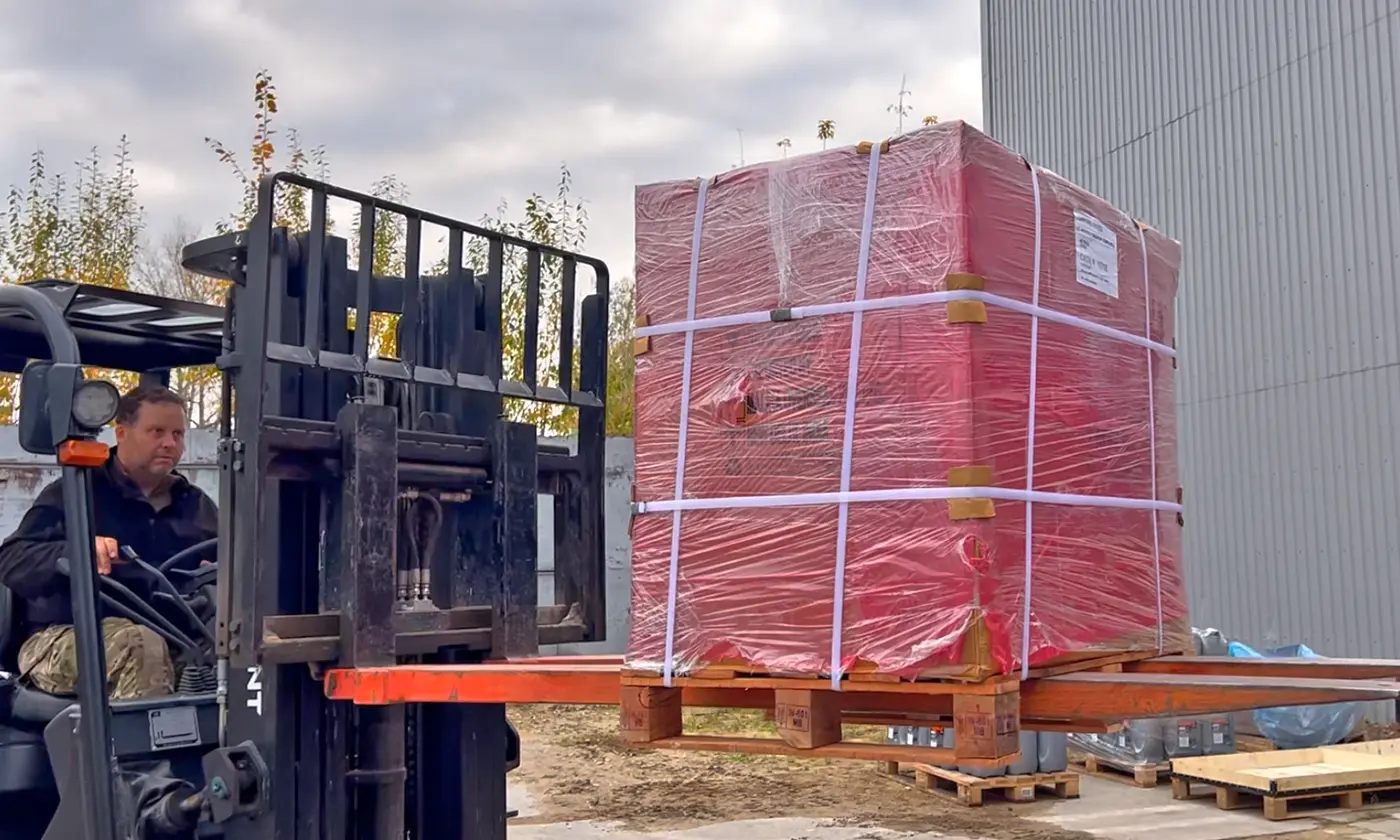 Поставка втулок JCB