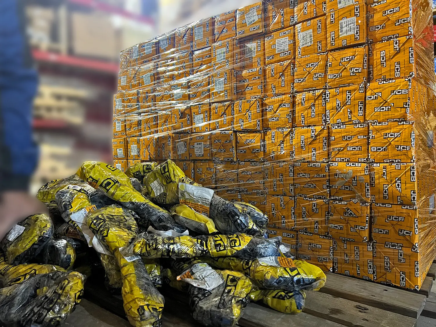 Оригинальные запчасти JCB уже на складе