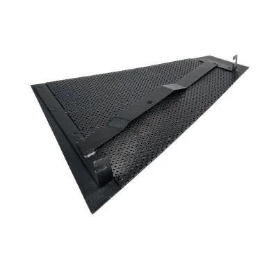 Купить Решетка радиатора левая 335/08410 A со склада в Москве. Оригинальные и OEM запчасти в наличии. Широкий выбор, гарантия качества. | РУСТЕХ.