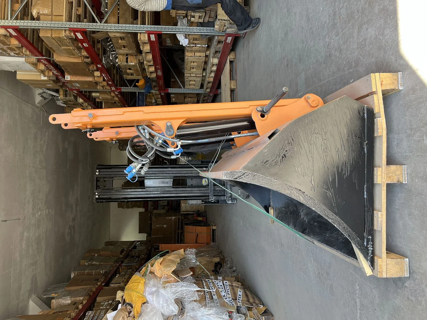 Гидравлический ковш на вилочный погрузчик