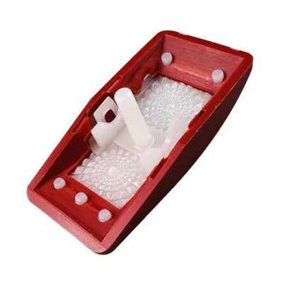 Купить Крышка клавиши аварийной 701/E8821 А со склада в Москве. Оригинальные и OEM запчасти в наличии. Широкий выбор, гарантия качества. | РУСТЕХ.