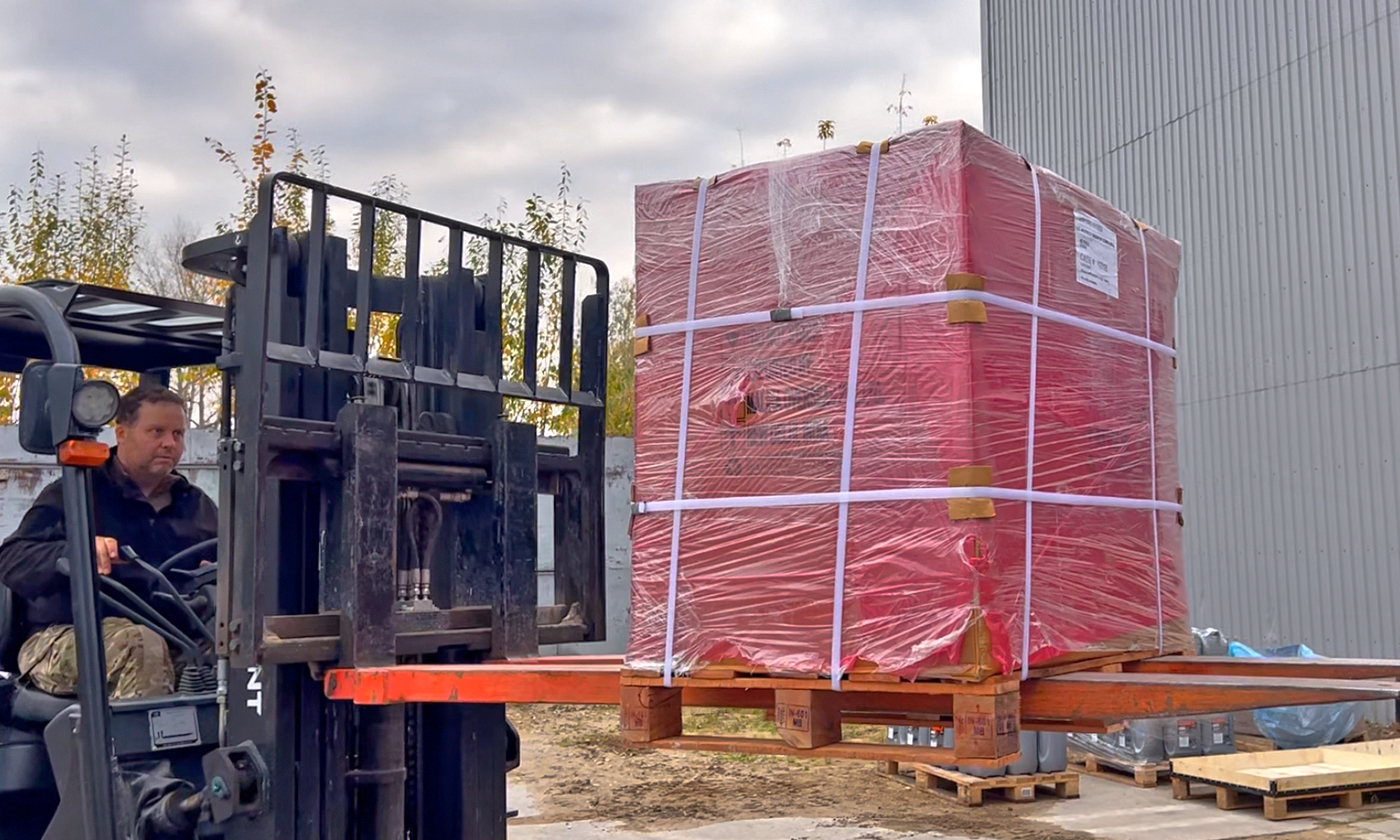 Поставка втулок JCB