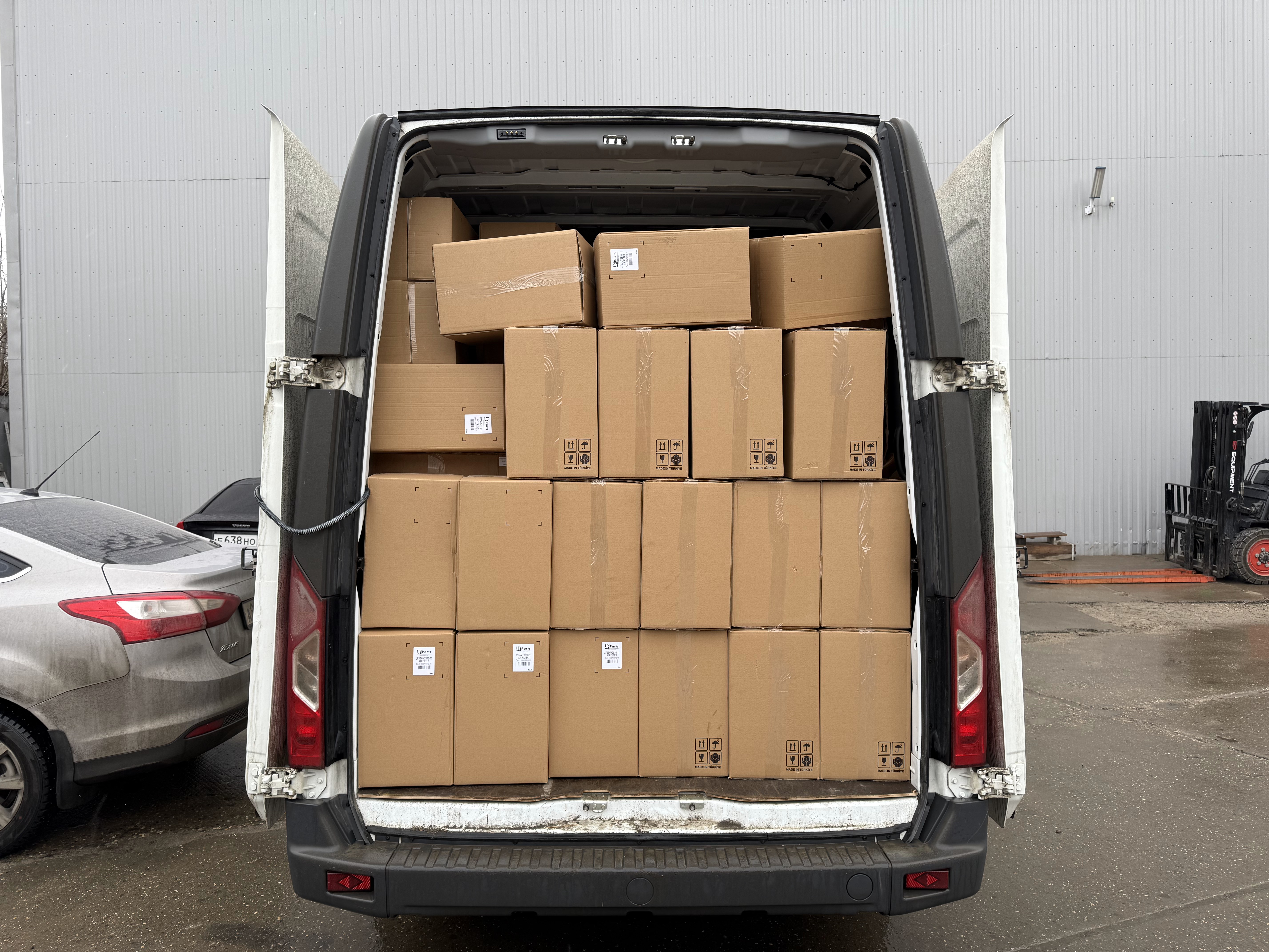 Поставка кресел