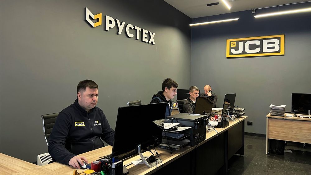 Где купить оригинальные запчасти JCB в Москве и Санкт-Петербурге? | Запчасти для спецтехники от дистрибьютора РУСТЕХ - лидера рынка с 2011 года.